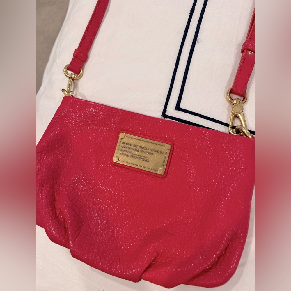 Marc Jacobs hot pink crossbody!